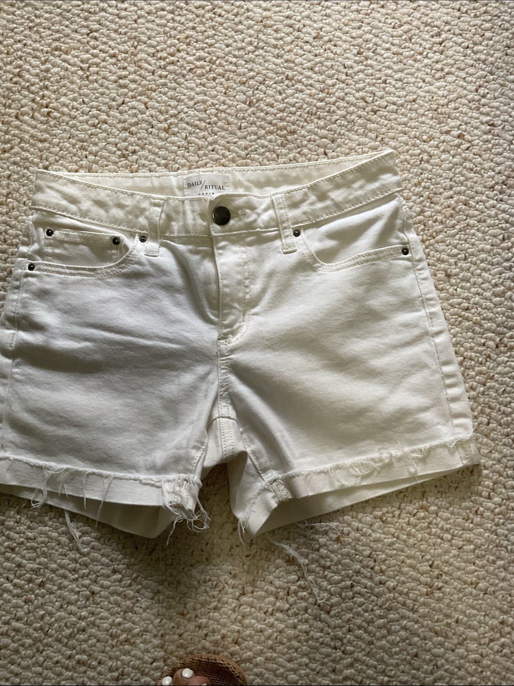 Daily Ritual White Raw Hem Denim Shorts